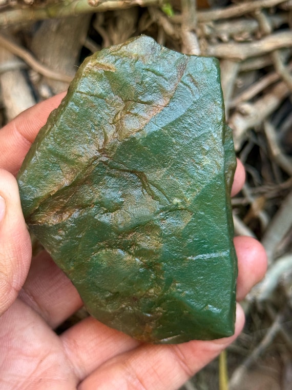 Natural Jade Raw Jade Green Rough Jade Specimen Healings Crystal Chunk 606.5 Carat Natural Jade Raw Jade Green Rough Jade Specimen Healings Crystal Chunk 606.5 Carat