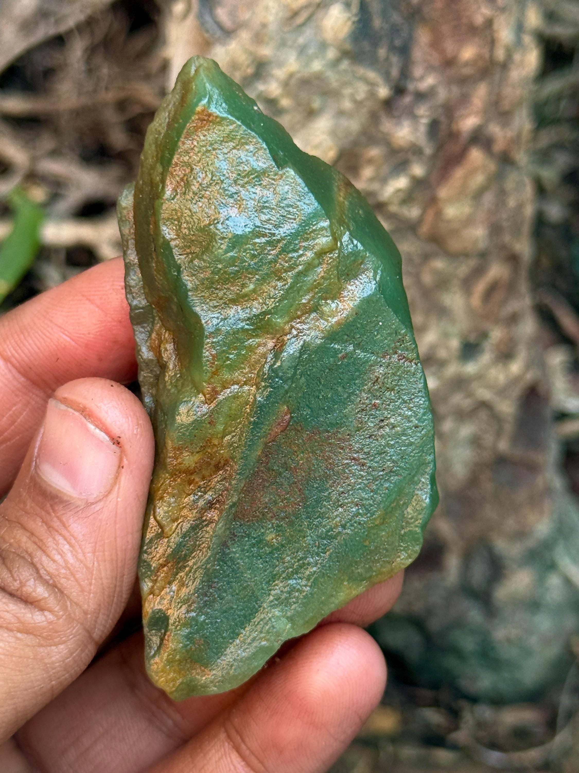 Natural Green Jade Specimen, Raw Crystal Chunk (316.70 Carat) Natural Green Jade Specimen, Raw Crystal Chunk (316.70 Carat)
