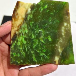Natural Jade Rough Stone | Raw Nephrite Hand-Cut Slice 133g 95x95x6mm Natural Jade Rough Stone | Raw Nephrite Hand-Cut Slice 133g 95x95x6mm