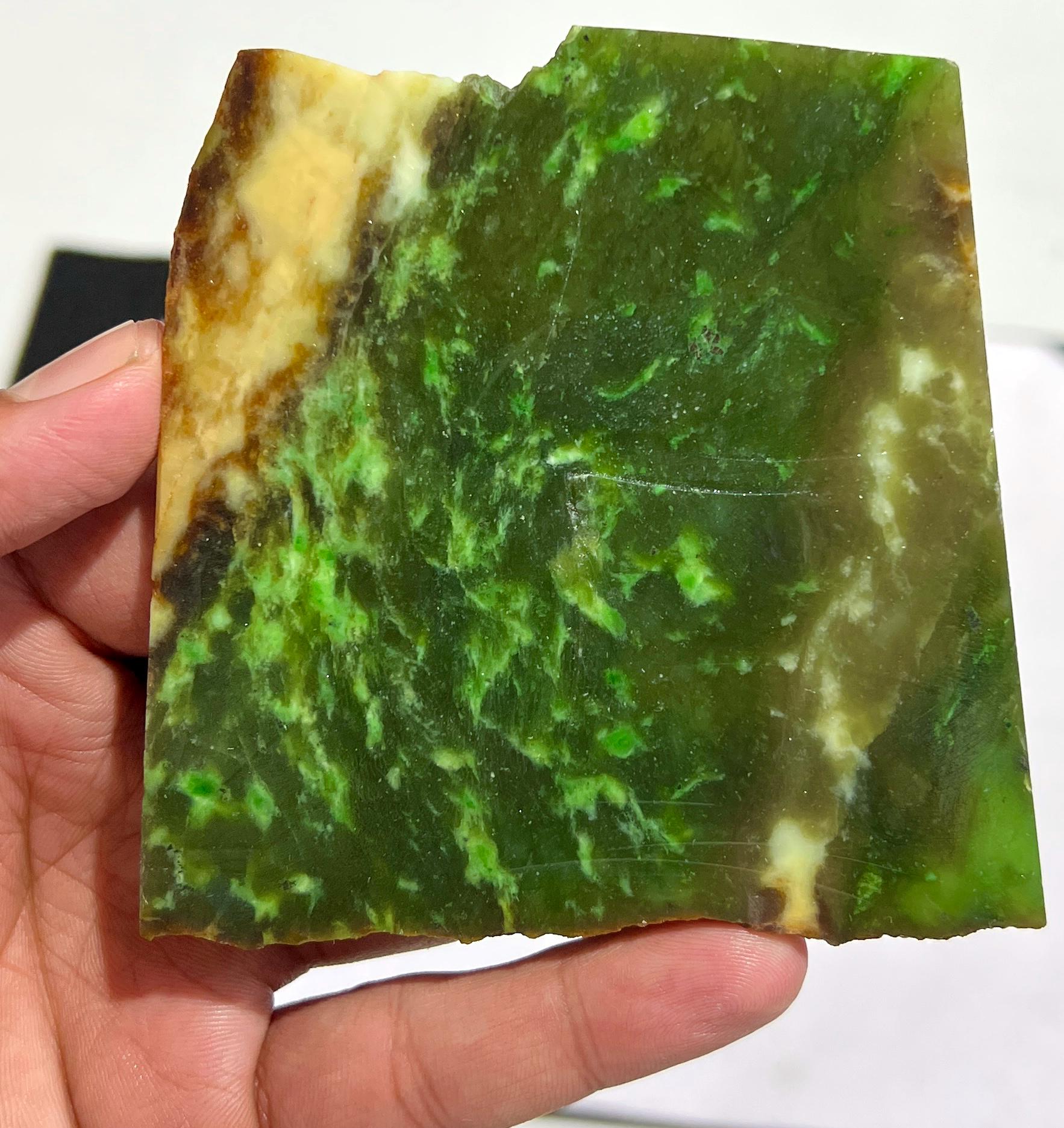 Natural Jade Rough Stone | Raw Nephrite Hand-cut Slice 133g 95x95x6mm