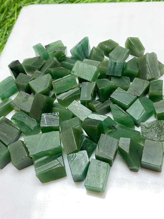 Jade Raw Stone - Bulk Lot Natural Green Jade Cut Rough - Healing Jade Crystal & Mineral Gemstone. (14mm To 20mm)