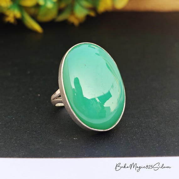 Handmade Green Jade Sterling Silver Ring: Oval Boho Jewelry