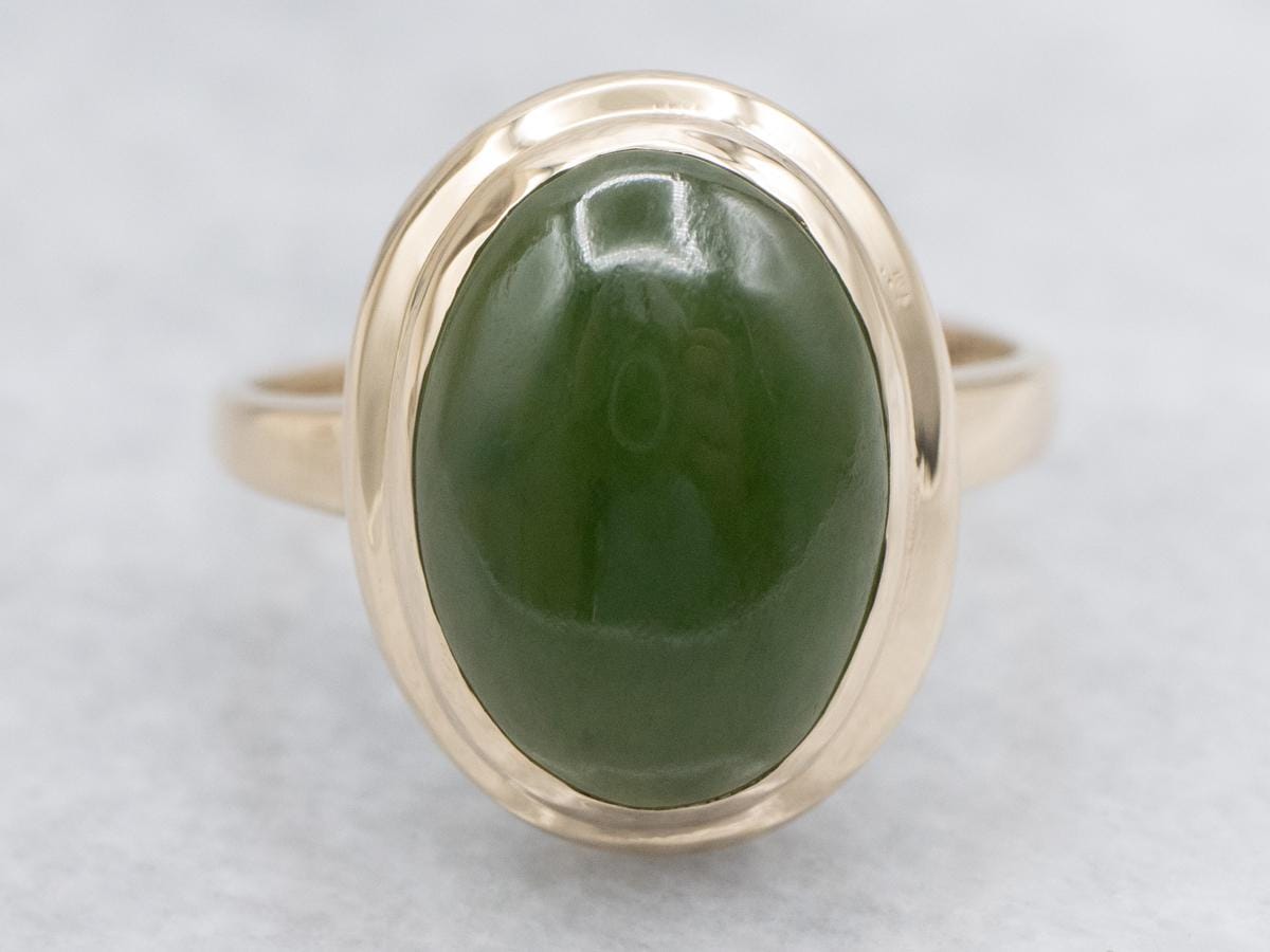 Vintage 10k Gold Ladies Ring, Deep Green Nephrite Jade
