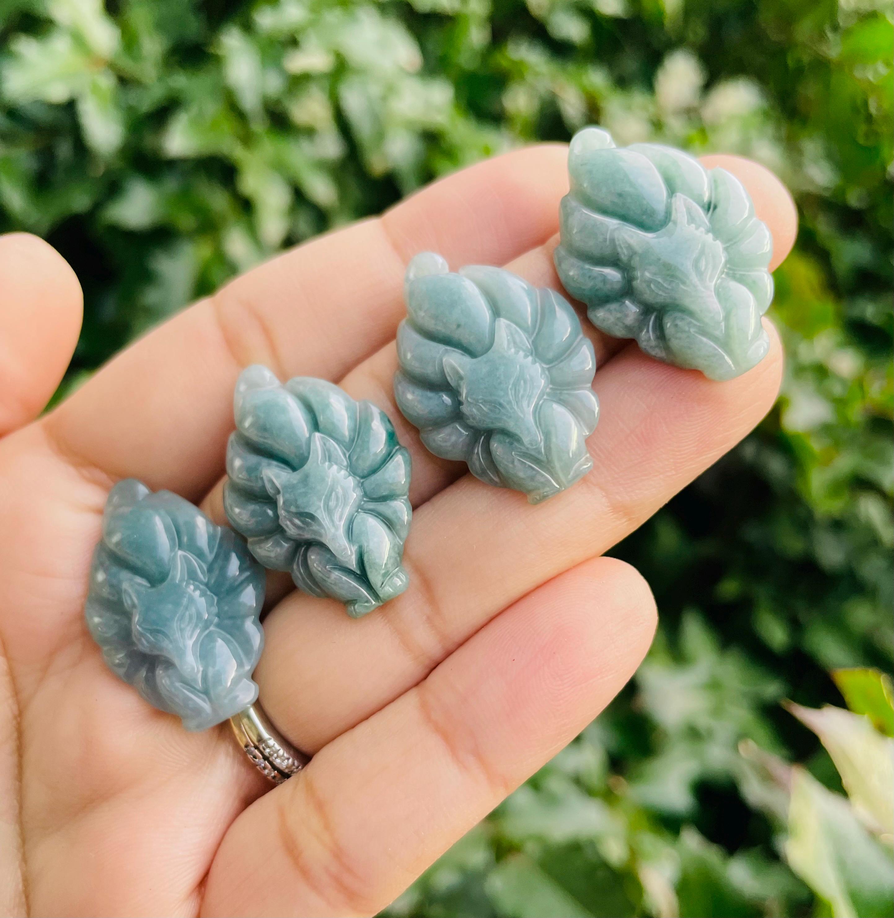 Blue Green Jade Fox: Carved Crystal Animal Stone (31x20x5 Mm)