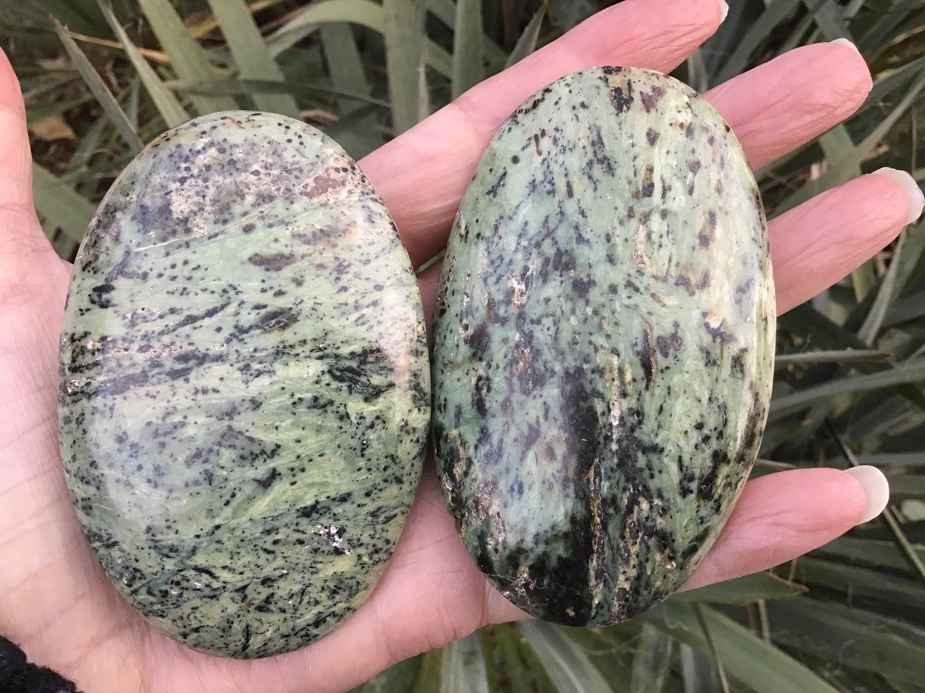 Dragi Jade Palm Stone: Good Luck Manifesting Stones