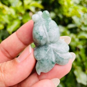 Green Jade Goldfish Bead:18.2G Chinese Light Speckled Jade Stone Crystal Carving (45x27mm)