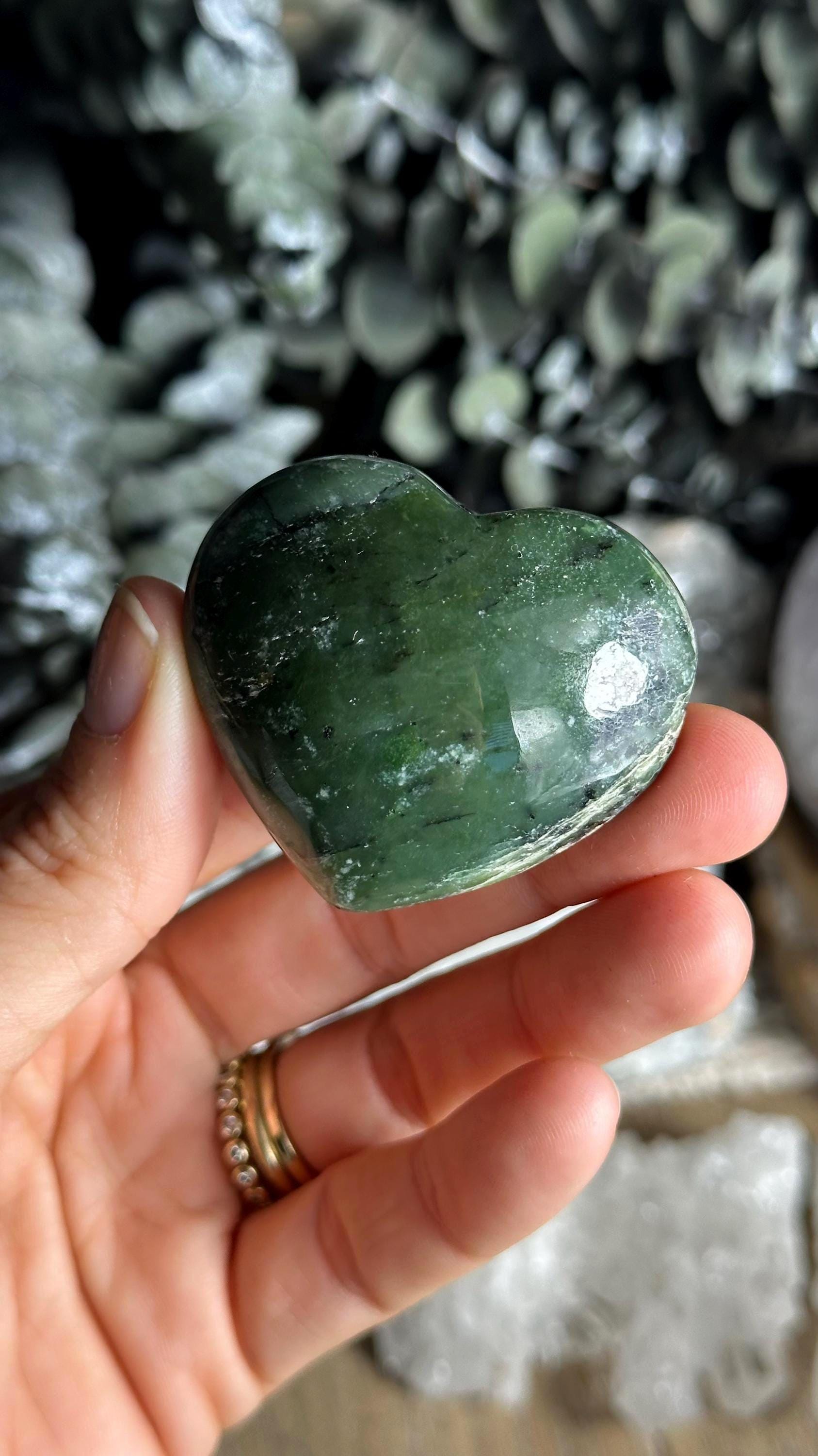 Nephrite Jade Heart: Green Crystal Stone, 2 Inch