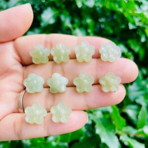 Light Green Jade Daisy Crystal: Tumbled Flower Stone (9-12 MM) Light Green Jade Daisy Crystal: Tumbled Flower Stone (9-12 MM)
