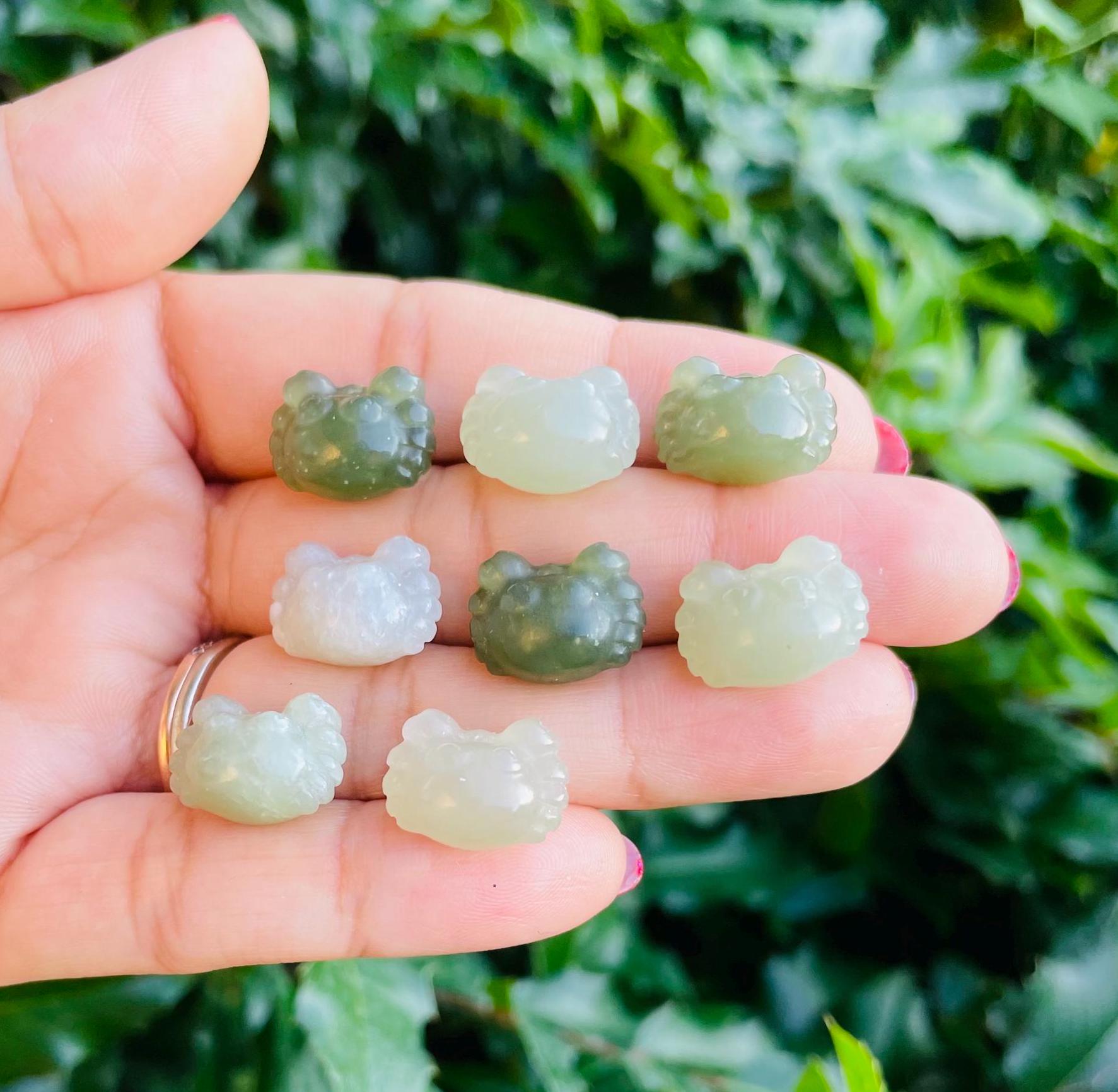 Mini Green Jade Crab: Tumbled Polished Crystal Carving (7-11 Mm) Mini Green Jade Crab: Tumbled Polished Crystal Carving (7-11 Mm)