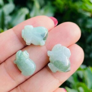 Mini Green Jade Pig: Tumbled Crystal Animal Carving (7-11mm) Mini Green Jade Pig: Tumbled Crystal Animal Carving (7-11mm)