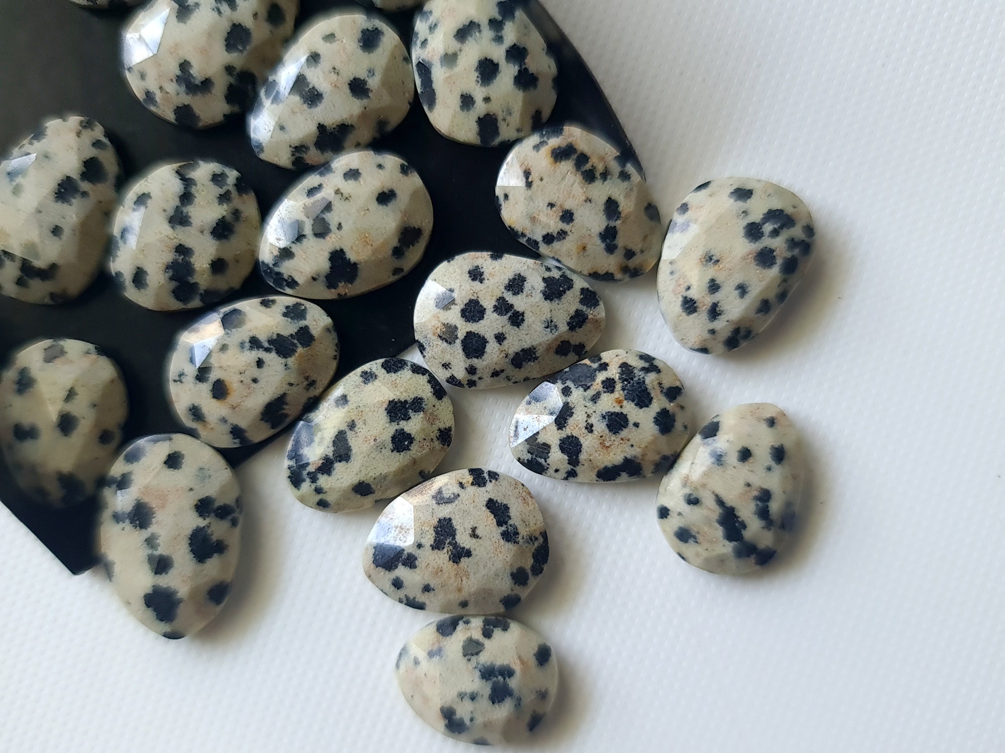 14-15mm Dalmatian Jasper Cabochons, Natural Dalmatian Jasper Faceted Free Form Shaped Cabochons Loose For Jewelry(5pc To 10pc Option)-psg326