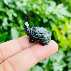 Kambaba Jasper Turtle: Hand Carved Crystal Animal (30-50MM)