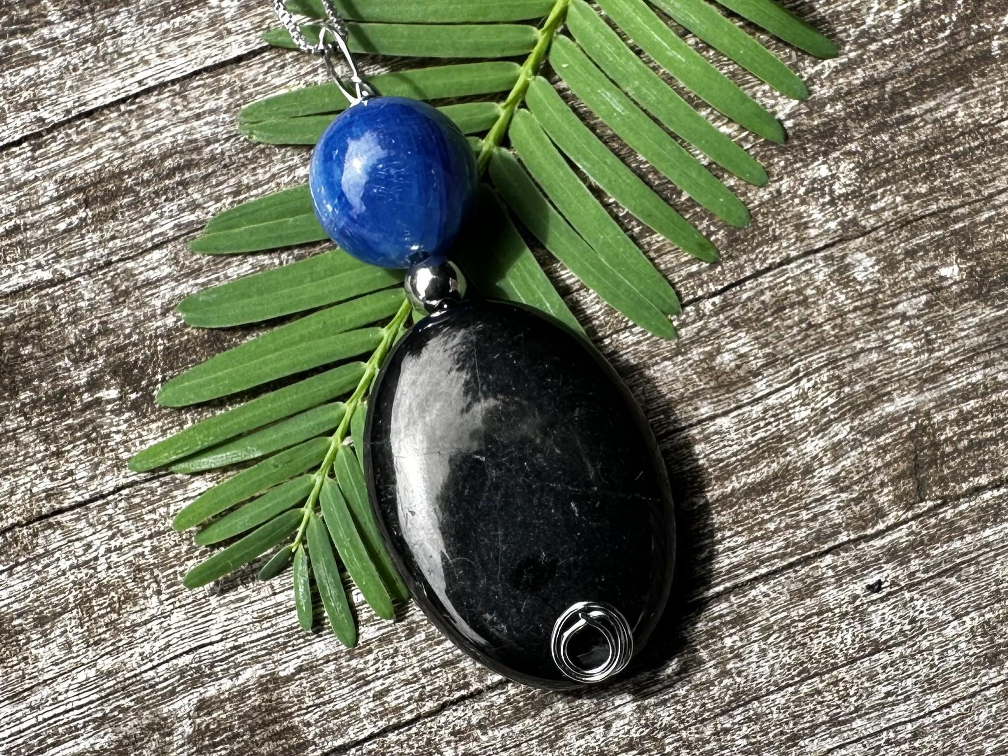 Jet Lignite And Healing Stone Necklace With Positive Healing Energy!