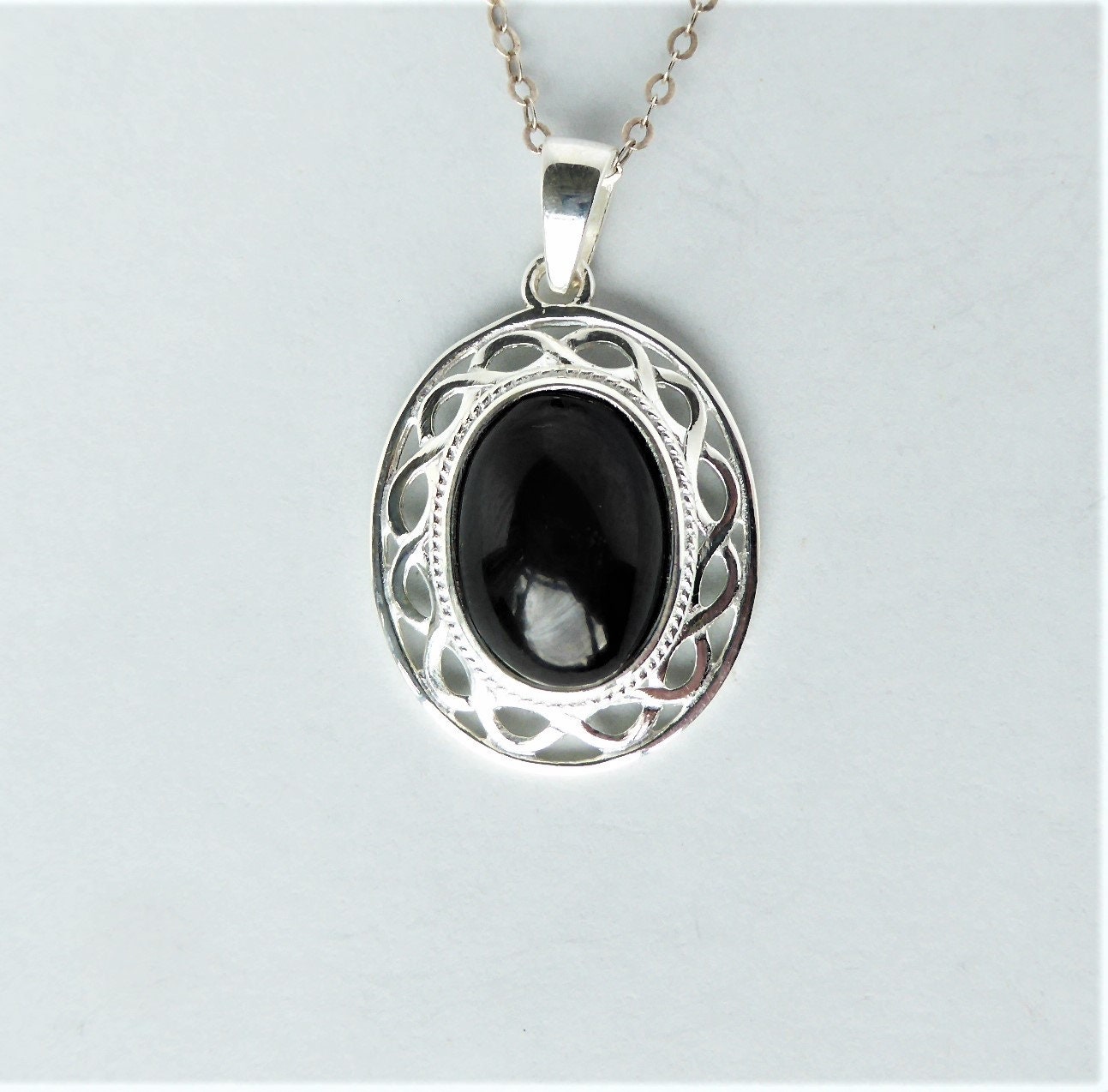 Whitby Jet And Silver Rope Edge Pendant Whitby Jet And Silver Rope Edge Pendant