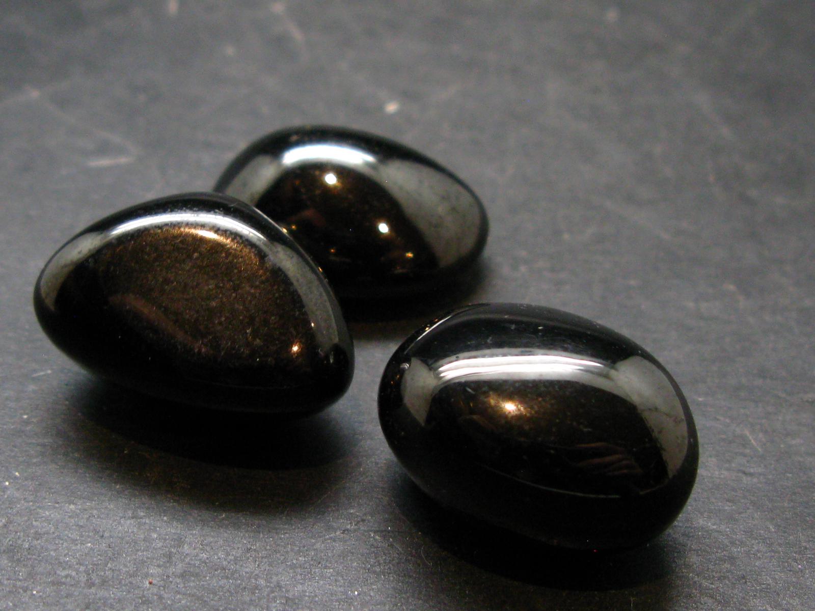 Lot Of 3 Whitby Jet Genuine Tumbled Stones From Uk - 13.0 Grams Lot Of 3 Whitby Jet Genuine Tumbled Stones From Uk - 13.0 Grams