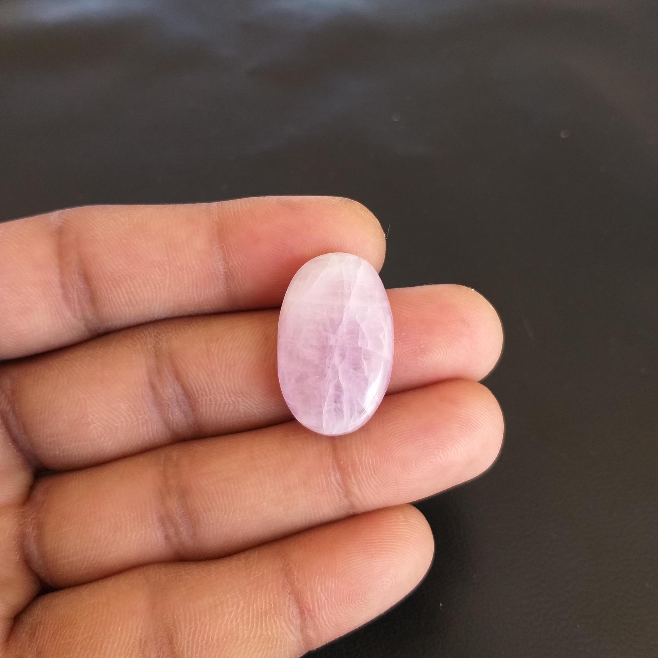 Oval Kunzite Cabochon: 27.5 Carat Gemstone For Jewelry (26x17x7 Mm