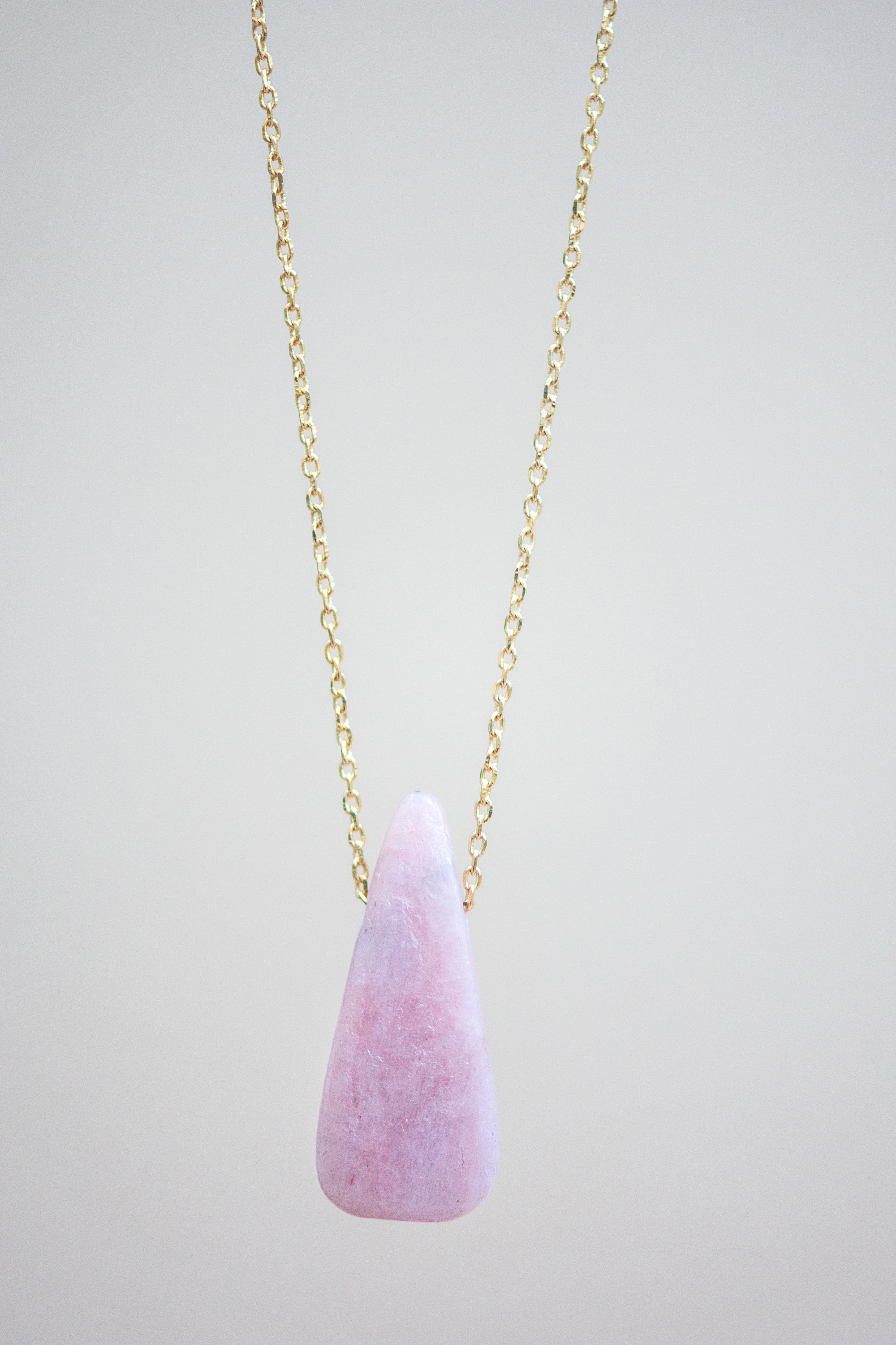 Pink Kunzite Necklace, Pink Gemstone Necklace, Kunzite Crystal Necklace, Raw Stone Necklace, Kunzite Jewelry, Crystal Necklace, Pink Stone