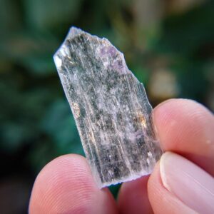32.85ct Spodumene Var Kunzite Crystal from Afghanistan for Home and Altar Decor / Meditation / Reiki / Jewelry Crafting