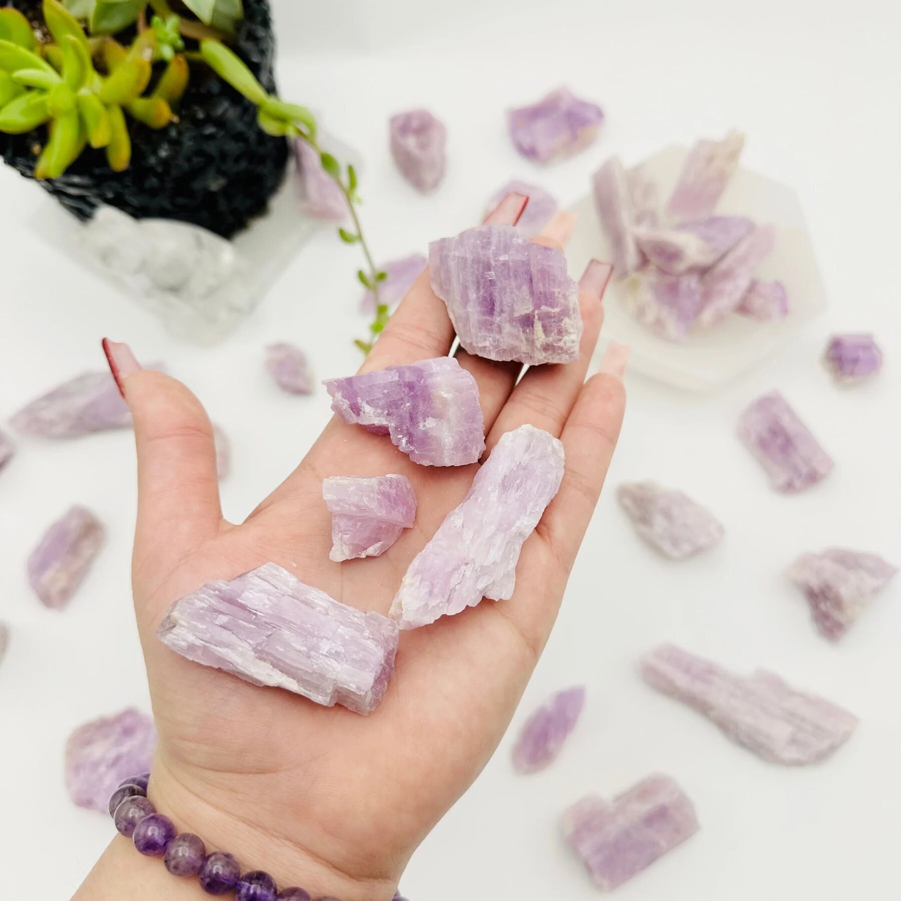 Raw Kunzite - By Weight Crystals And Minerals Rough Stones Wholesale Raw Kunzite - By Weight Crystals And Minerals Rough Stones Wholesale