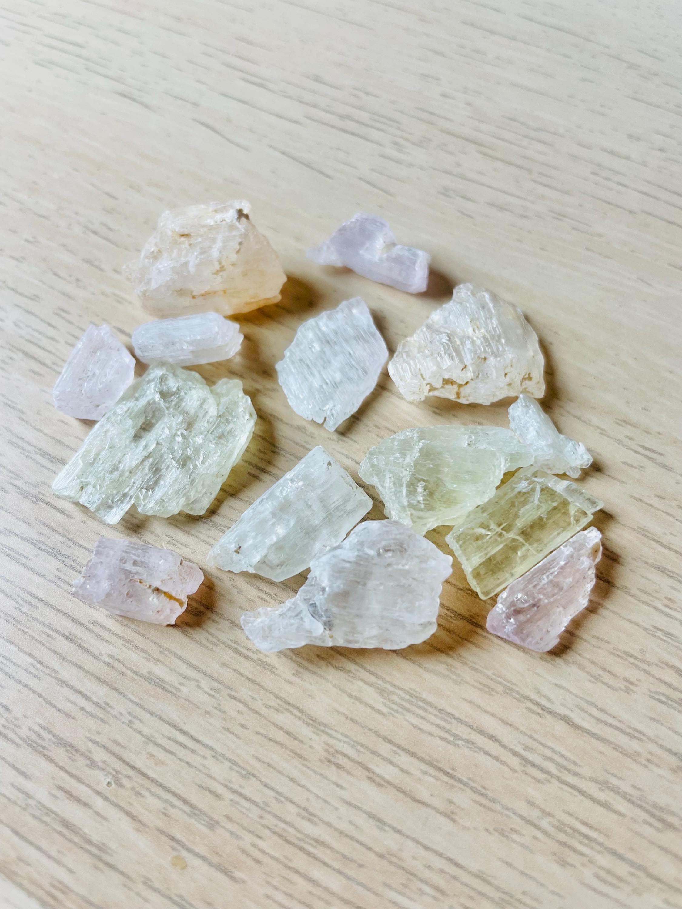 Raw Kunzite Crystal Lot (37.5g ) Rough Kunzite Stones, Mixed Clear Yellow Color Pastel Natural Untreated Raw Crystal Mineral Specimens