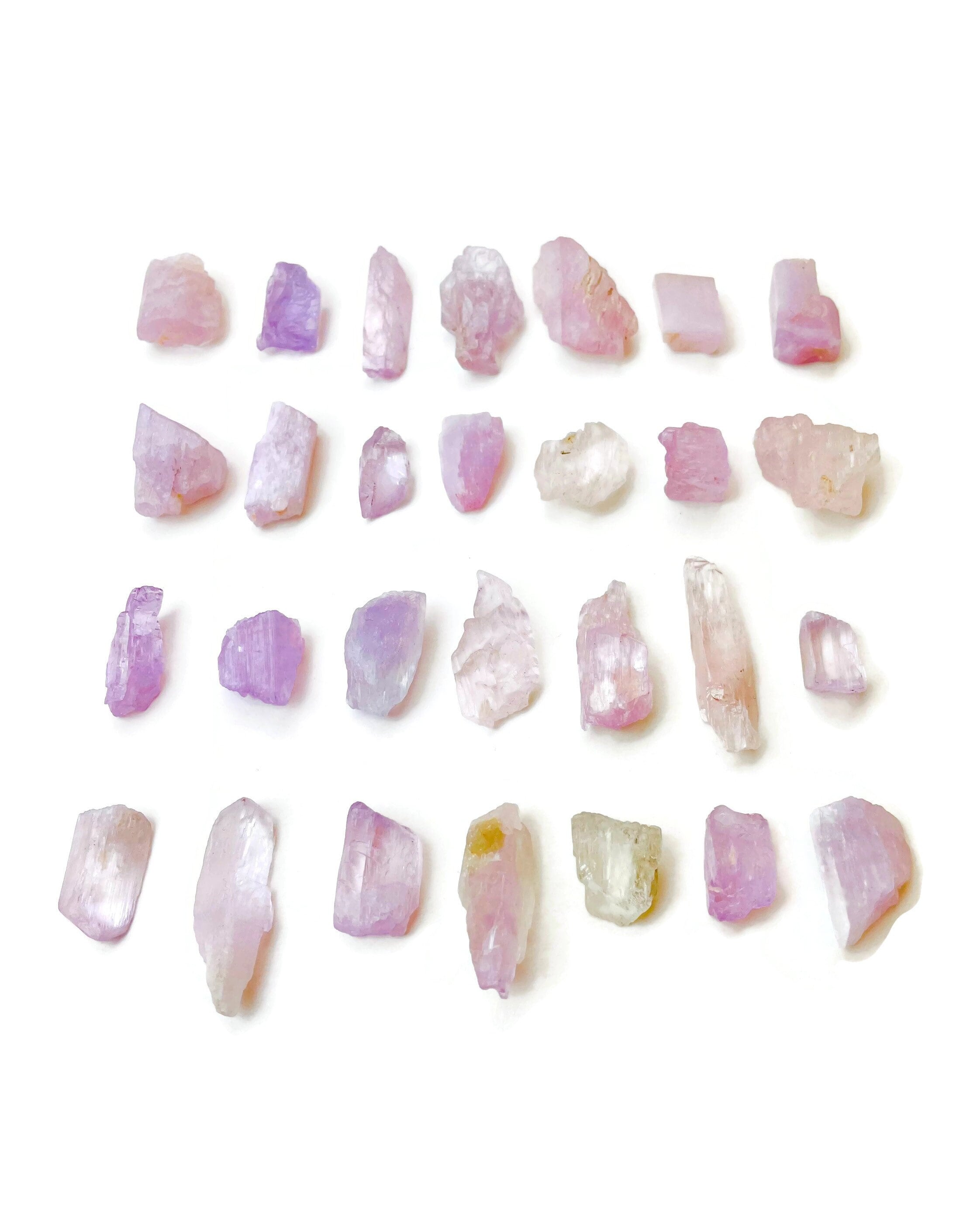 Raw Kunzite Crystal: Natural Pink Purple Gemstone (15-30mm) Raw Kunzite Crystal: Natural Pink Purple Gemstone (15-30mm)