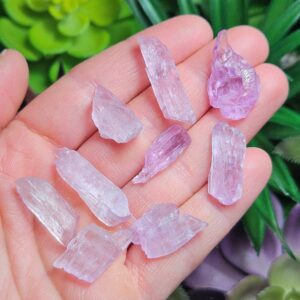 Etched Purple Kunzite Crystal, Raw Lavender Kunzite Specimen Etched Purple Kunzite Crystal, Raw Lavender Kunzite Specimen