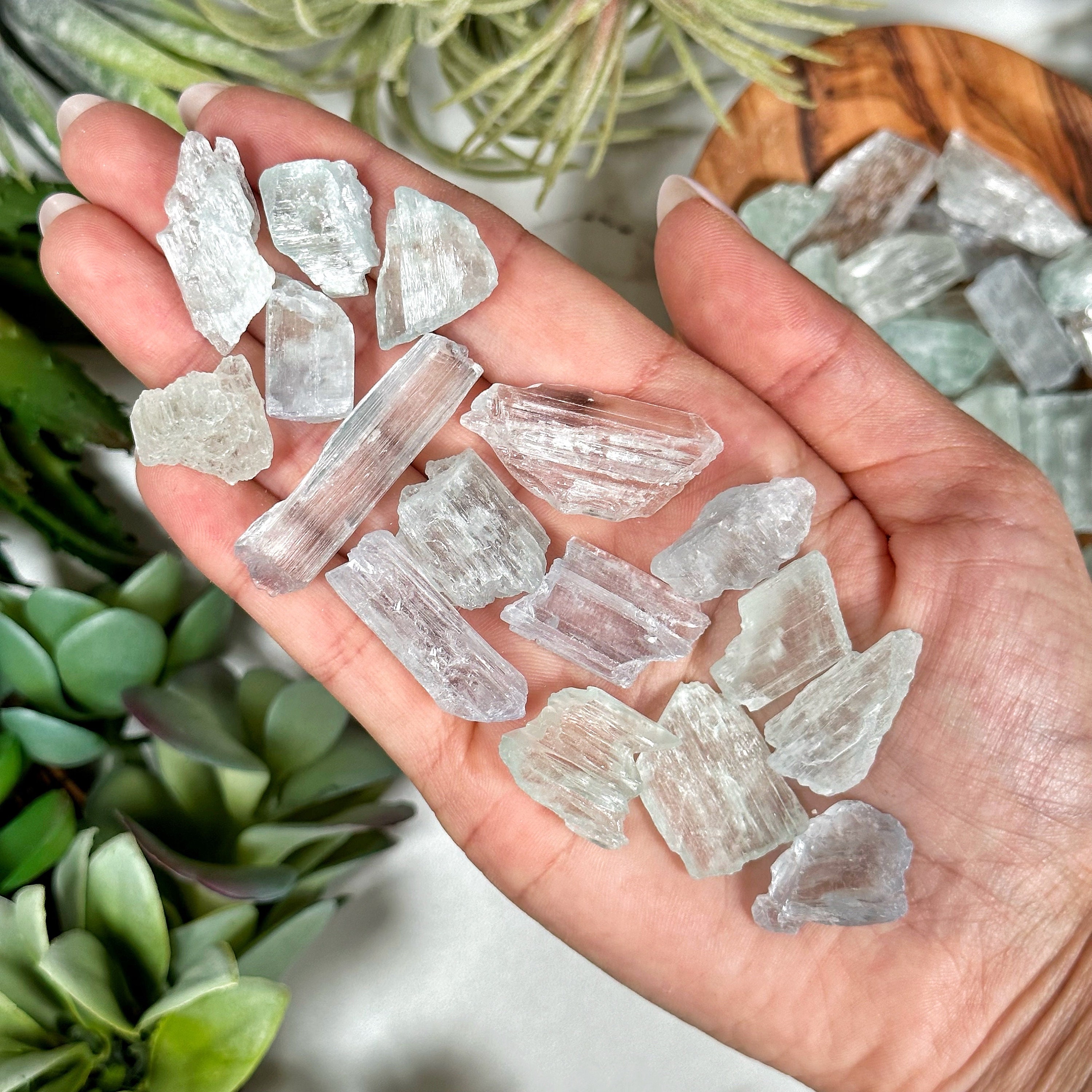 Teal Kunzite | Xs-xl | - No. 253 (raw Blue Crystal Specimen, Heart Chakra, Healing Stone, Love) Teal Kunzite | Xs-xl | - No. 253 (raw Blue Crystal Specimen, Heart Chakra, Healing Stone, Love)