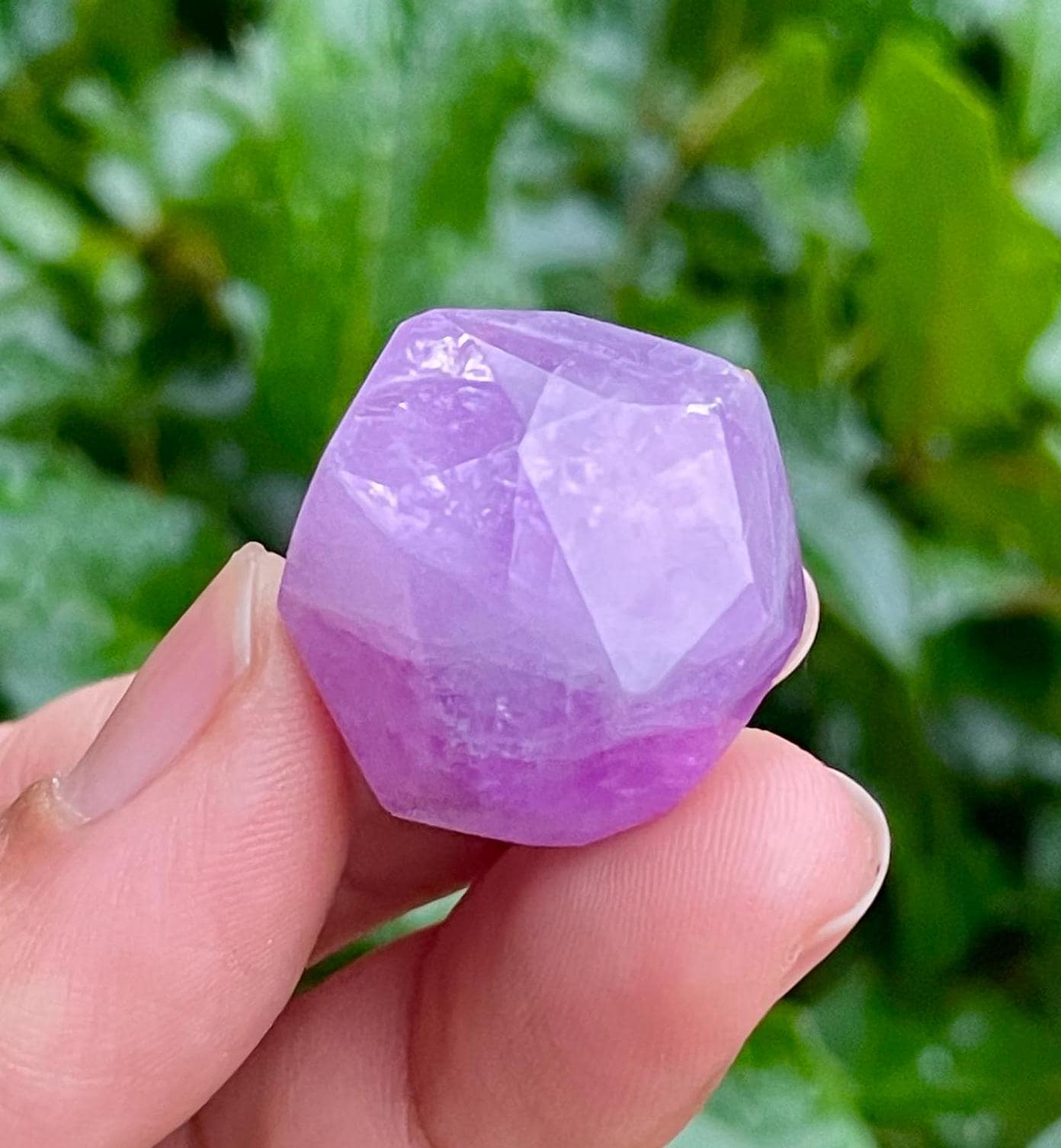 Faceted Kunzite Crystal Sphere: Pink Purple Gemstone (23mm, 17.2g) Faceted Kunzite Crystal Sphere: Pink Purple Gemstone (23mm, 17.2g)