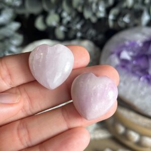 Genuine Kunzite Heart Crystal – 1” (Intuitively Chosen) Genuine Kunzite Heart Crystal – 1” (Intuitively Chosen)