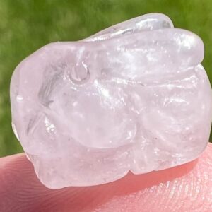 One Tiny Kunzite Bunny Carving, Crystal Carving, Rabbit Figurine, Small Gemstone Figure, Pink Crystal Gift, Kunzite Carving, Rabbit Carving One Tiny Kunzite Bunny Carving, Crystal Carving, Rabbit Figurine, Small Gemstone Figure, Pink Crystal Gift, Kunzite Carving, Rabbit Carving