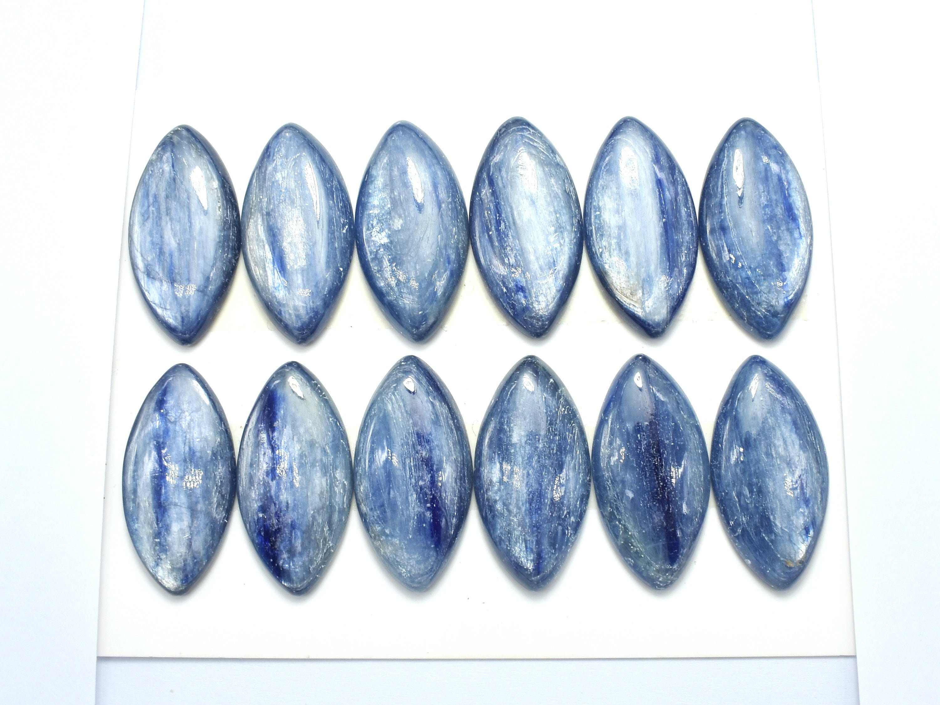 Kyanite Cabochon, 15x30mm Marquise, 1piece (294045001c)