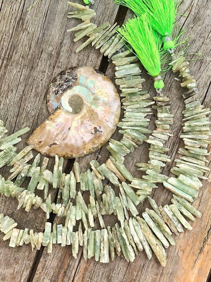 Natural Green Kyanite Shards Points Rough Beads 7-20mm Mm Rustic Gemstone Irregular Cut Beads Freeform Kyanite Gemstone Beads Strand Natural Green Kyanite Shards Points Rough Beads 7-20mm Mm Rustic Gemstone Irregular Cut Beads Freeform Kyanite Gemstone Beads Strand