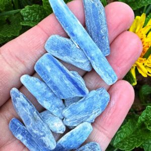 Blue Kyanite Raw Kyanite Rough Kyanite Sky Blue Deep Blue Crystal Healing Gemstones By Elf Kendal Hippies Wholesale Bulk Buy Possible