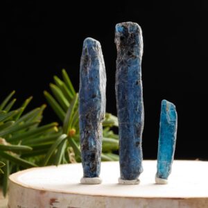 Gemmy Cobalt Blue Raw KYANITE Crystal Blades  :  Rocks, Minerals, Gemstones For Jewelry Making, E0789