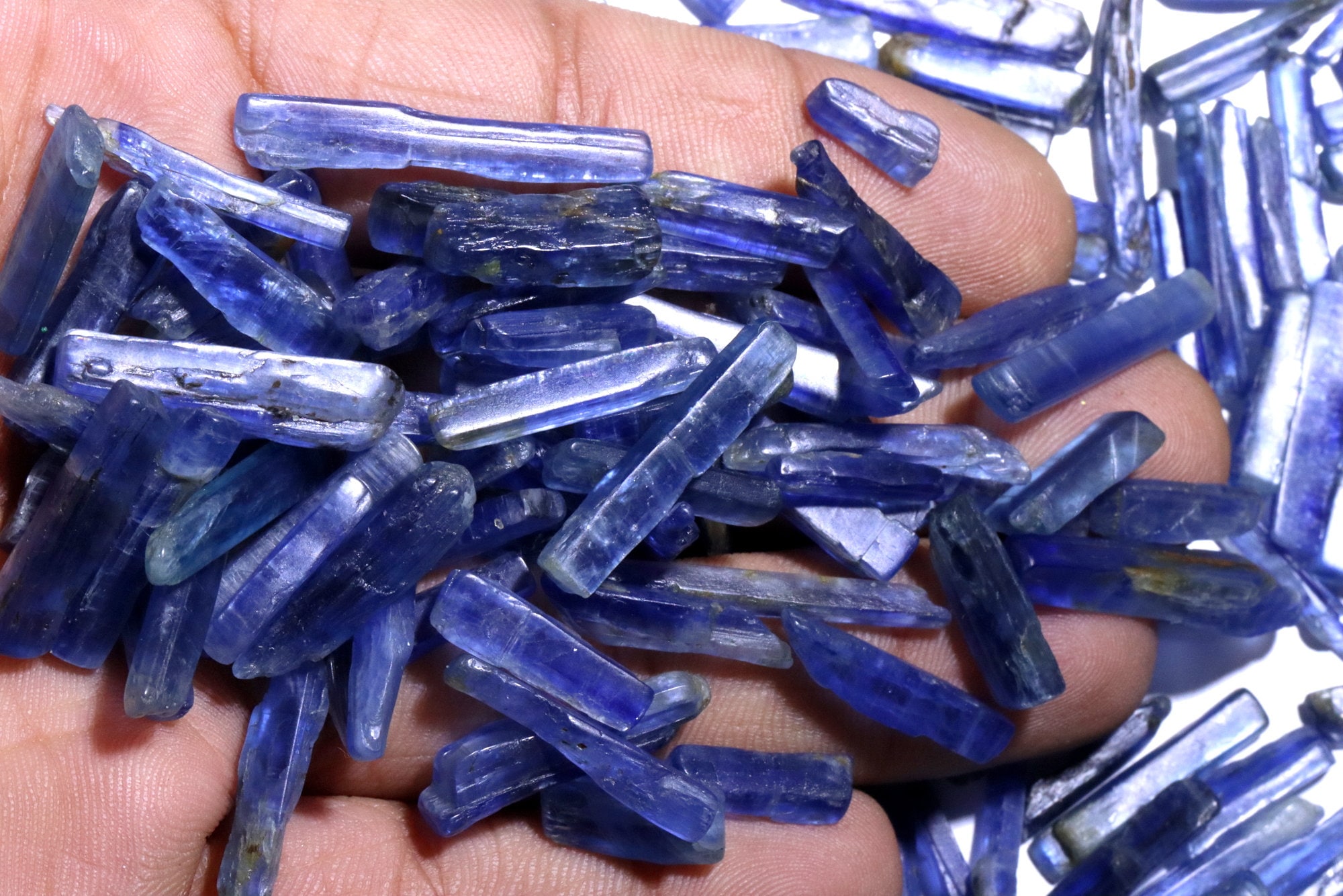Top Blue Kyanite Rough Lot: Raw Gemstone Crystals (4x14 To 5x24 Mm) Top Blue Kyanite Rough Lot: Raw Gemstone Crystals (4x14 To 5x24 Mm)