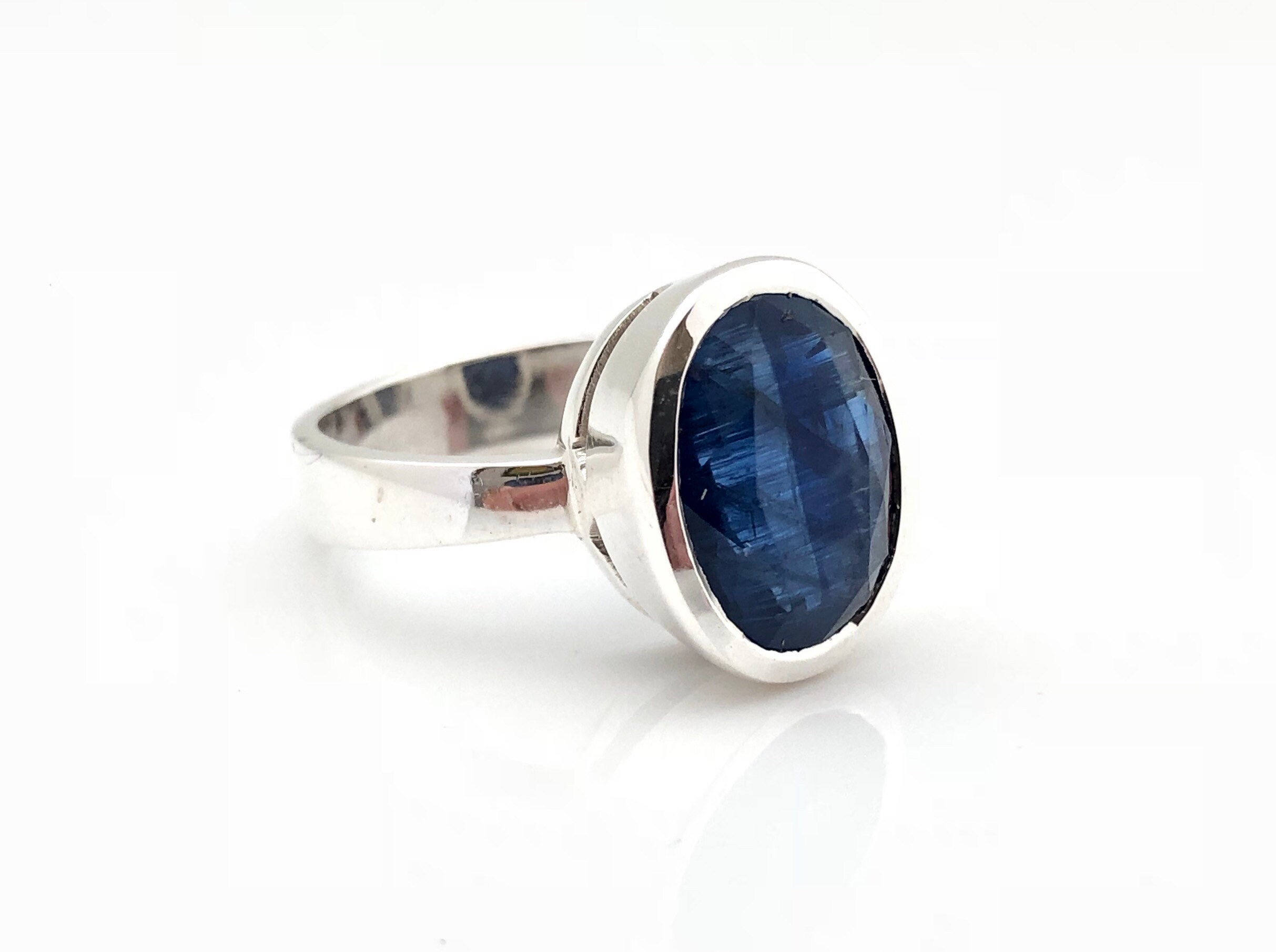 Kyanite Ring / / Blue Kyanite Ring / / 925 Sterling Silver / / Size 7 Kyanite Ring / / Blue Kyanite Ring / / 925 Sterling Silver / / Size 7