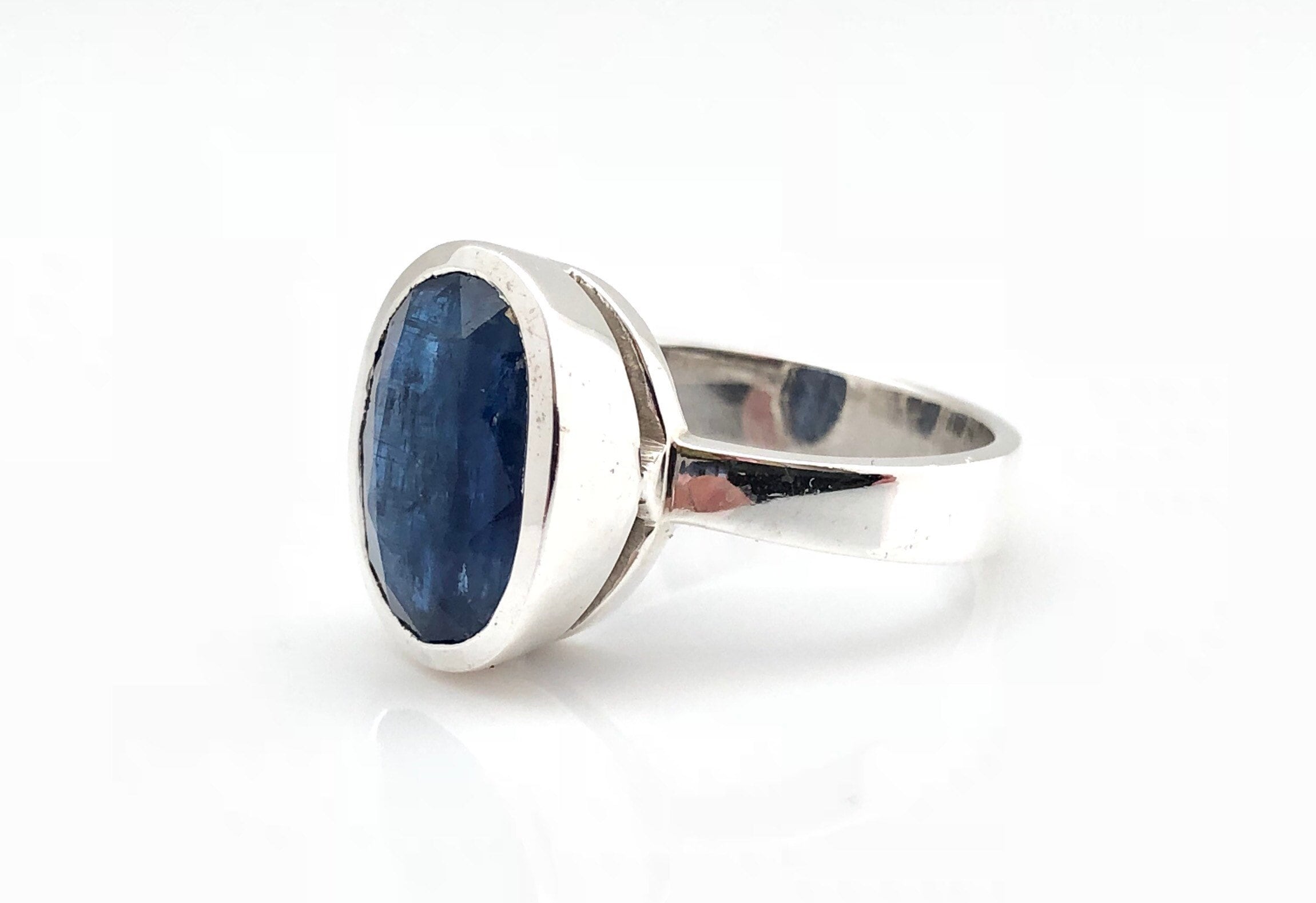 Kyanite Ring // Blue Kyanite Ring // 925 Sterling Silver // Size 8