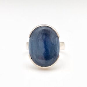 Blue Kyanite Ring // Silver Kyanite Ring //Large Kyanite Ring // 925 Sterling Silver // Size 6