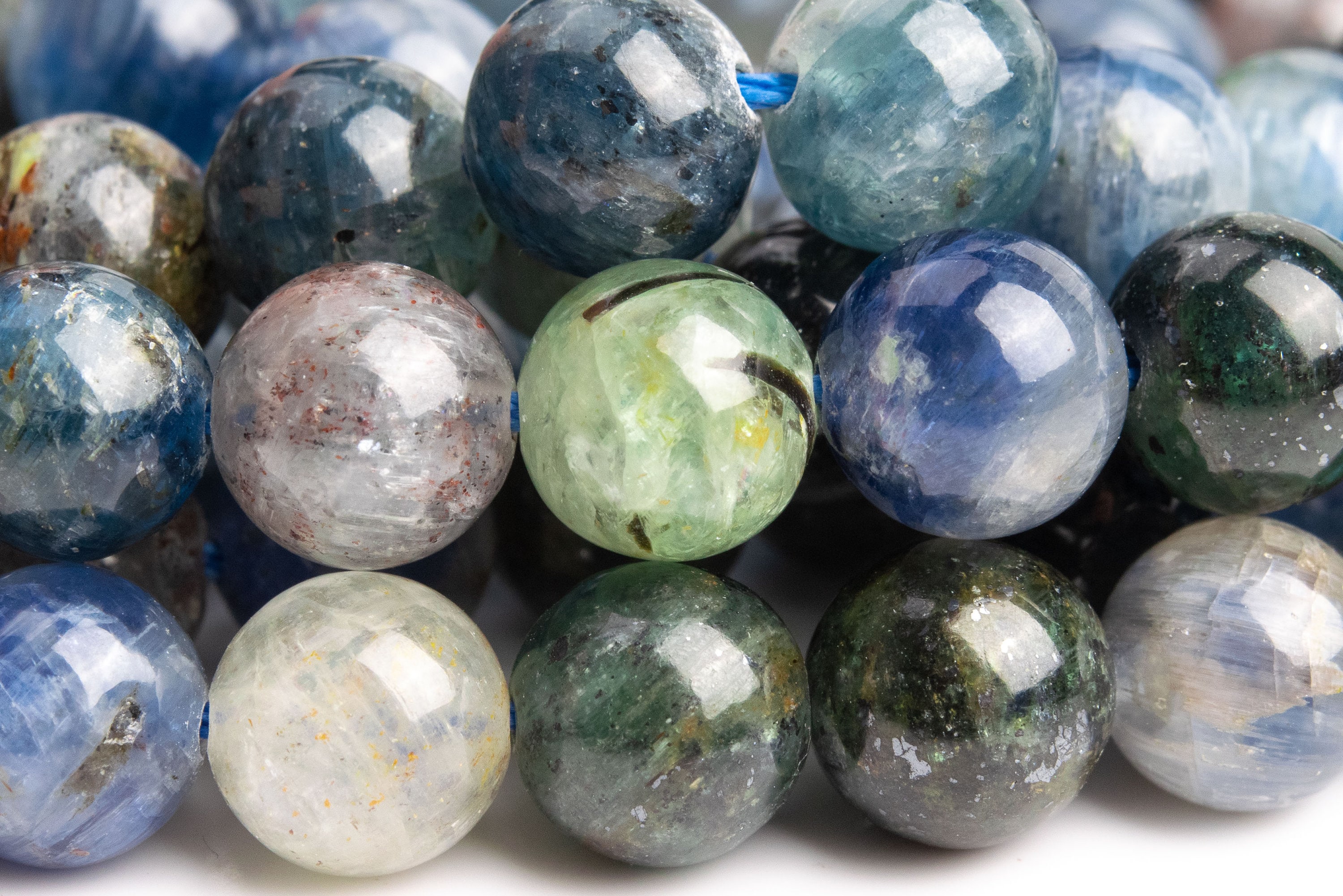 Genuine Natural Kyanite Gemstone Beads 8mm Green Blue Round A Quality Loose Beads (116126)