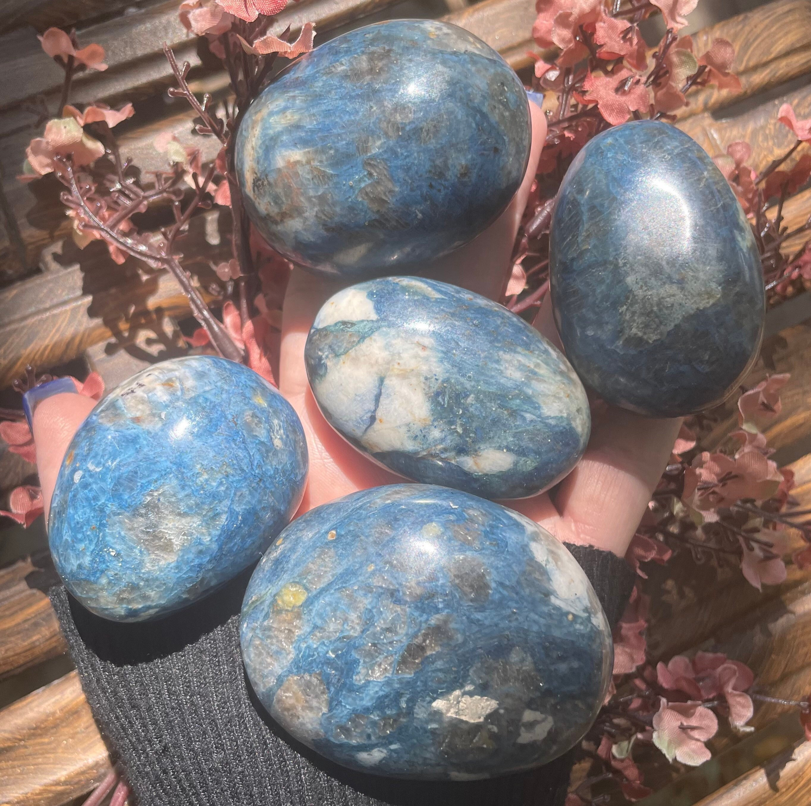 Blue Kyanite, Kyanite, Blue Kyanite Palm Stone, Qty. 1