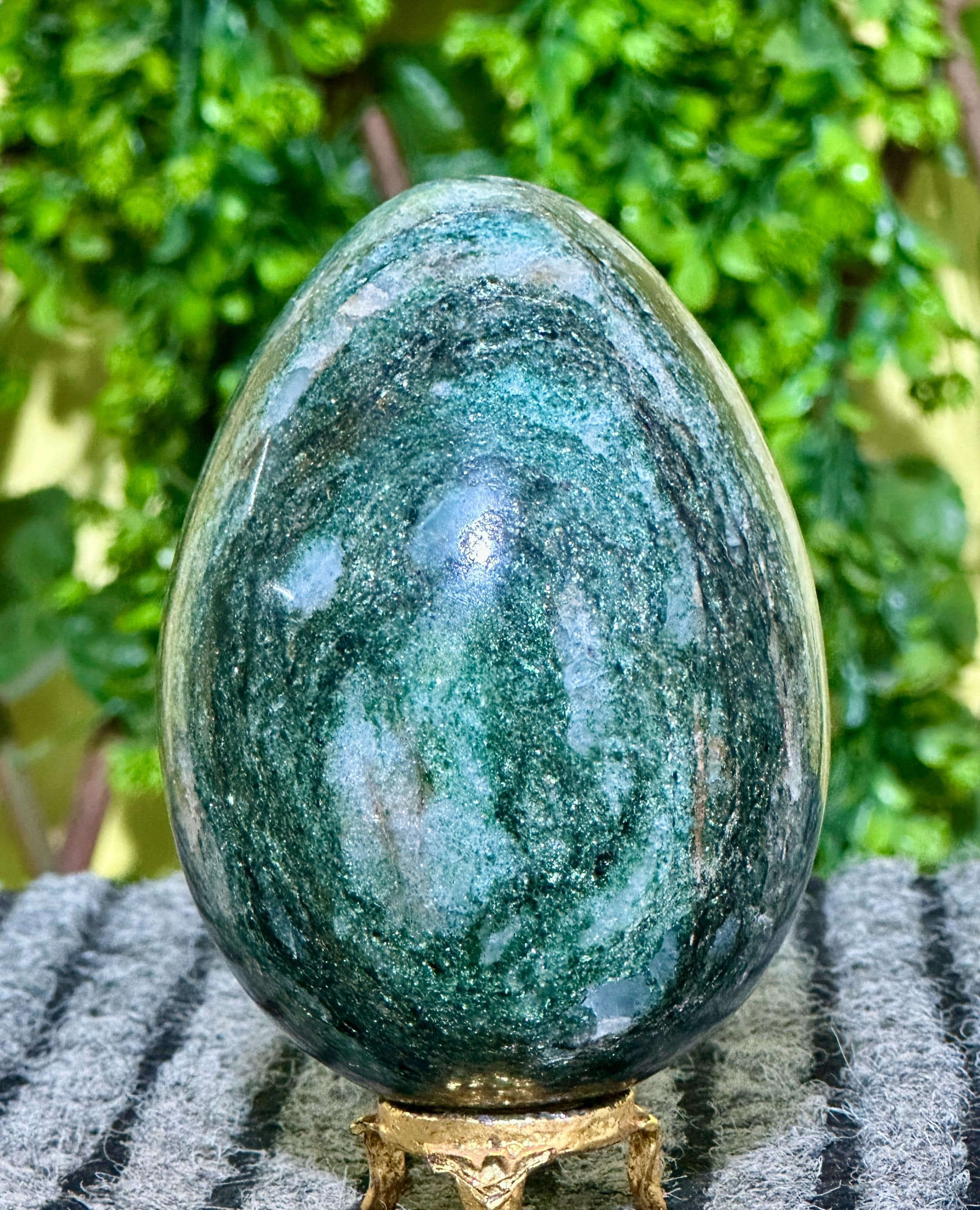 Large 110mm Green Kyanite Healing Stone Egg: Chakra Power Stone