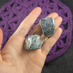 2 Natural Blue Green Kyanite Tumbled Stones Crystals Pakistan