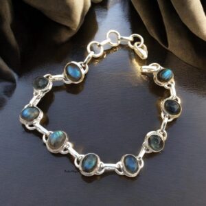 Handmade Blue Fire Labradorite 925 Sterling Silver Bracelet Handmade Blue Fire Labradorite 925 Sterling Silver Bracelet