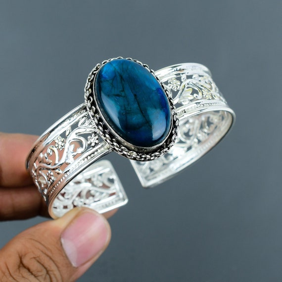 Neon Flash Labradorite Bangle: Handmade 925 Sterling Silver Cuff Neon Flash Labradorite Bangle: Handmade 925 Sterling Silver Cuff