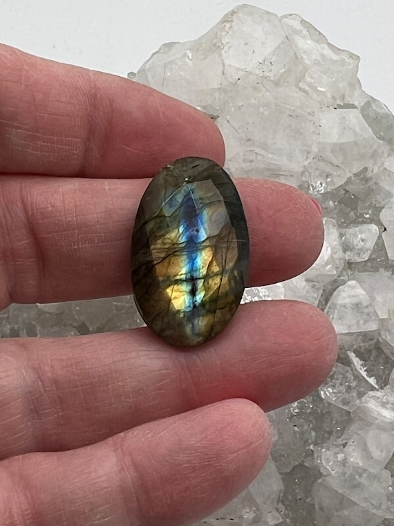 Faceted Labradorite Cabochon-27 Faceted Labradorite Cabochon-27