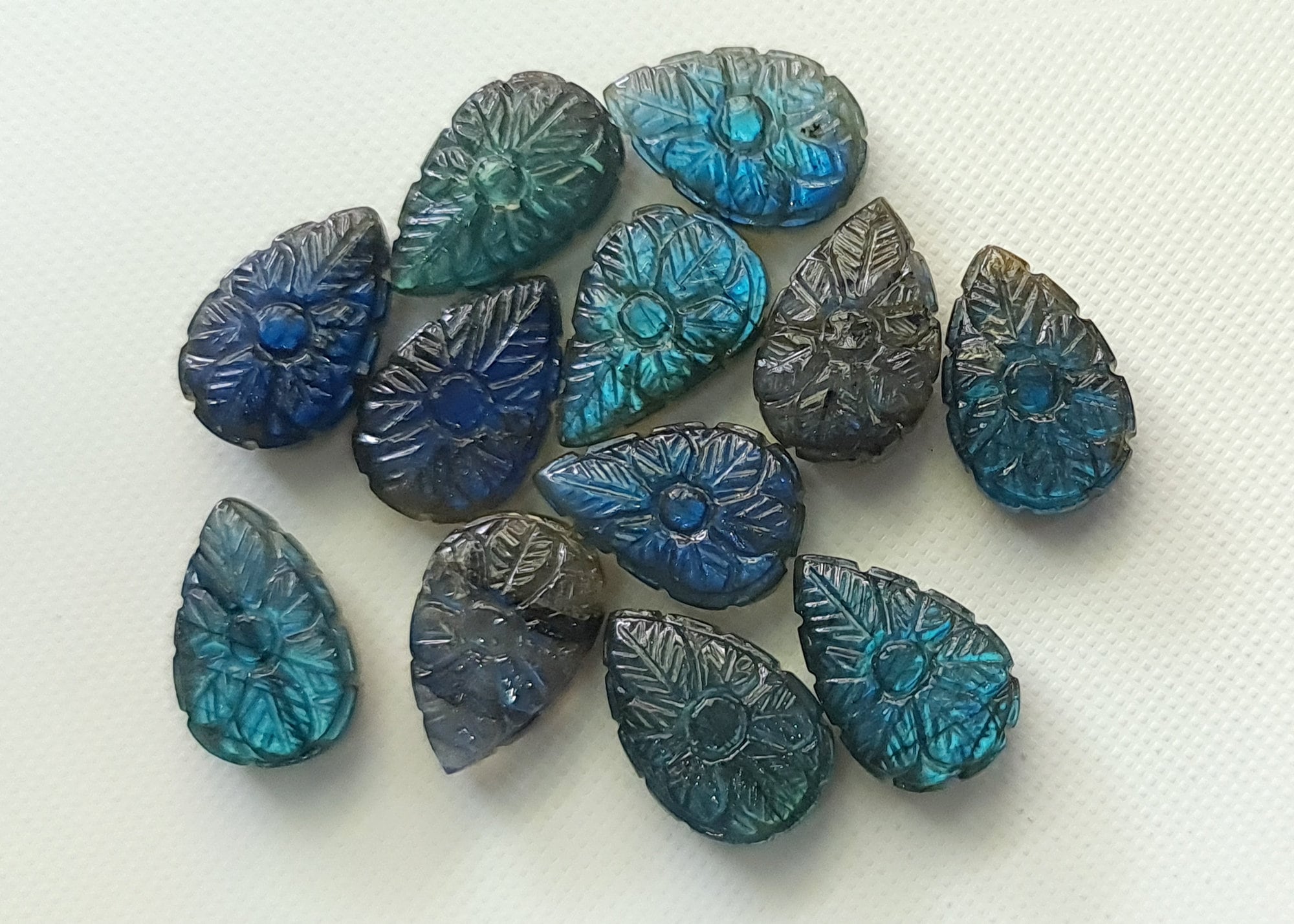 Labradorite Hand Carved Cabochons 18mm Rare Natural Labradorite Gemstone Carving Loose Carving For Jewelry (2pcs To 4 Pcs) - Adg521 Labradorite Hand Carved Cabochons 18mm Rare Natural Labradorite Gemstone Carving Loose Carving For Jewelry (2pcs To 4 Pcs) - Adg521