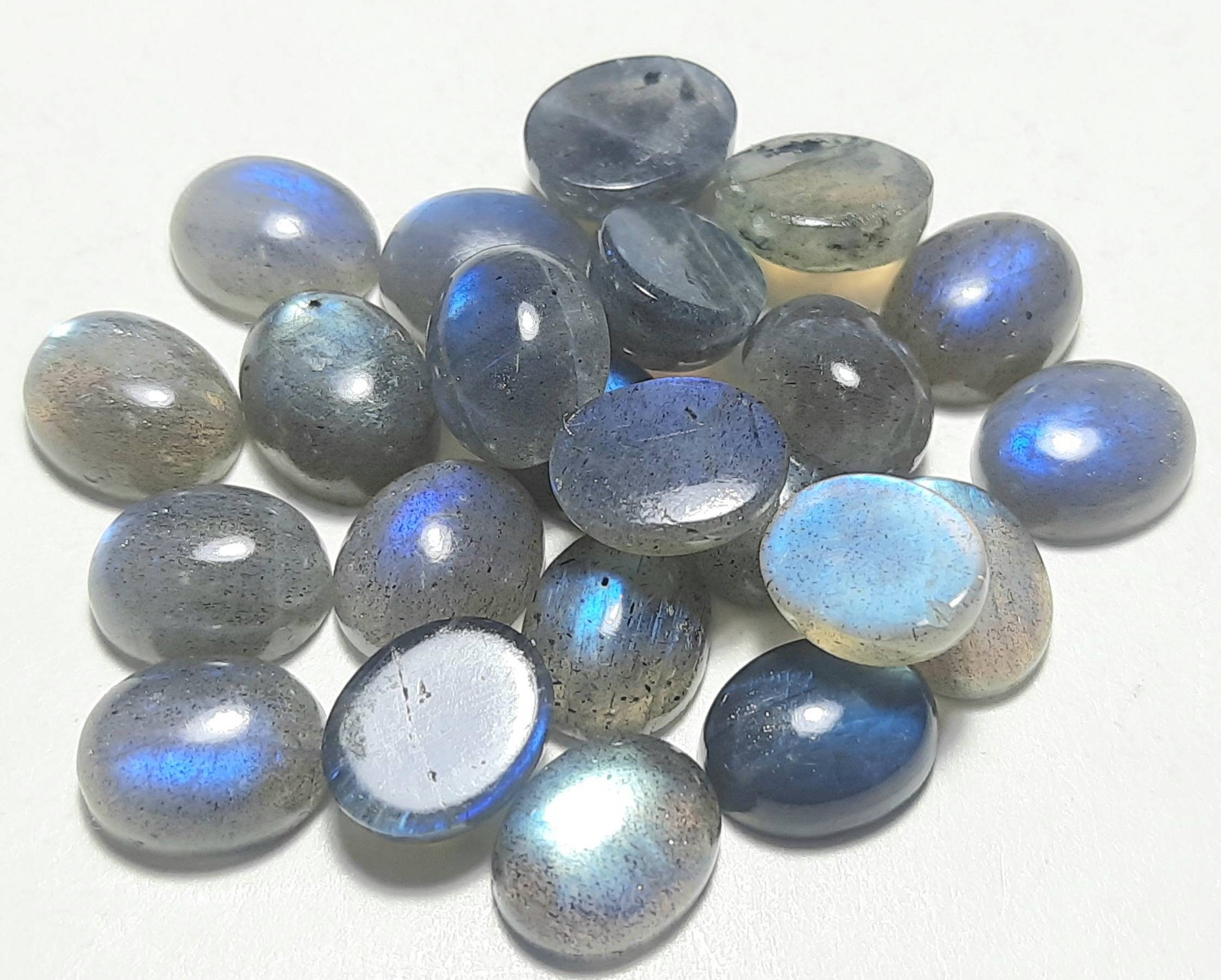 Natural Labradorite Oval Cabochon Gemstone,sizes 3x5 To 15x20 Mm Oval,labradorite Gemstone,labradorite Cabochon,labradorite Crystal Oval. Natural Labradorite Oval Cabochon Gemstone,sizes 3x5 To 15x20 Mm Oval,labradorite Gemstone,labradorite Cabochon,labradorite Crystal Oval.