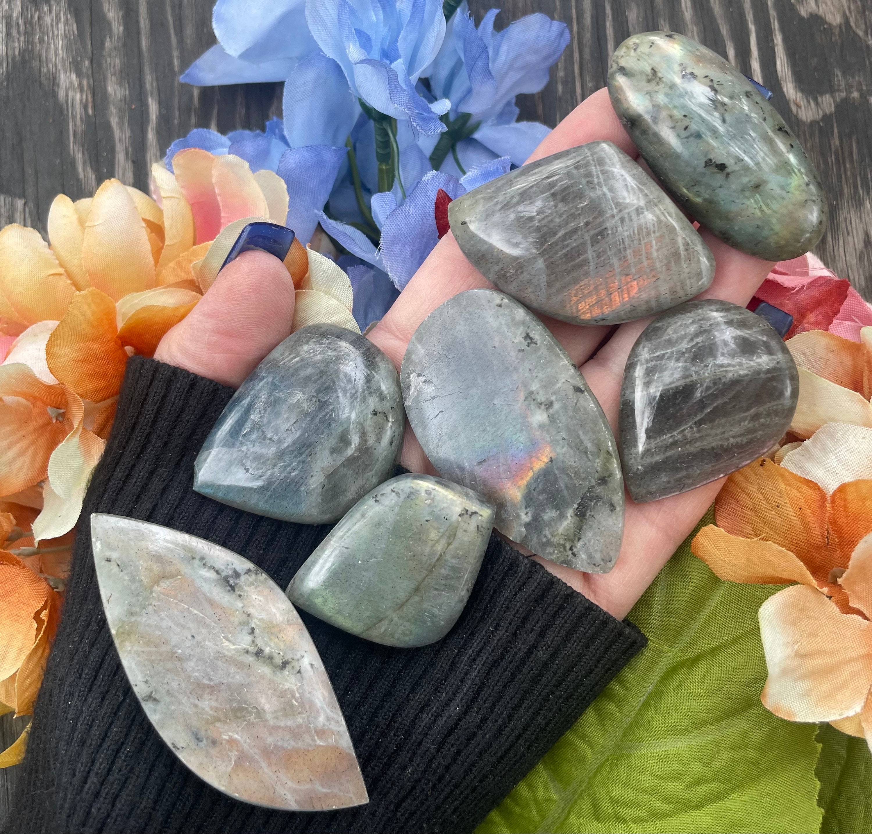 Labradorite Palm Stone, Labradorite Pocket Palm, Labradorite Cabochon, Qty. 1