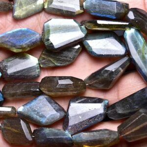 7.50 Inches,most Beautiful Natural Labradorite Faceted Nuggets,very Finest Quality,size Is 12-20mm #133