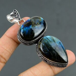 Handmade Labradorite 925 Sterling Silver Pendant: Vintage Gemstone Jewelry Handmade Labradorite 925 Sterling Silver Pendant: Vintage Gemstone Jewelry